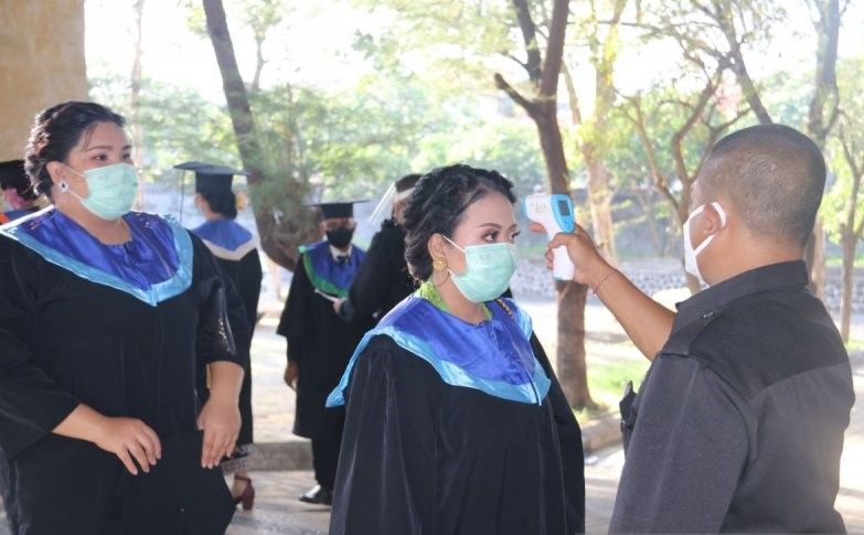 podiumnews.com-1.584 Mahasiswa Undiksha Ikuti Wisuda Secara Luring dan Daring